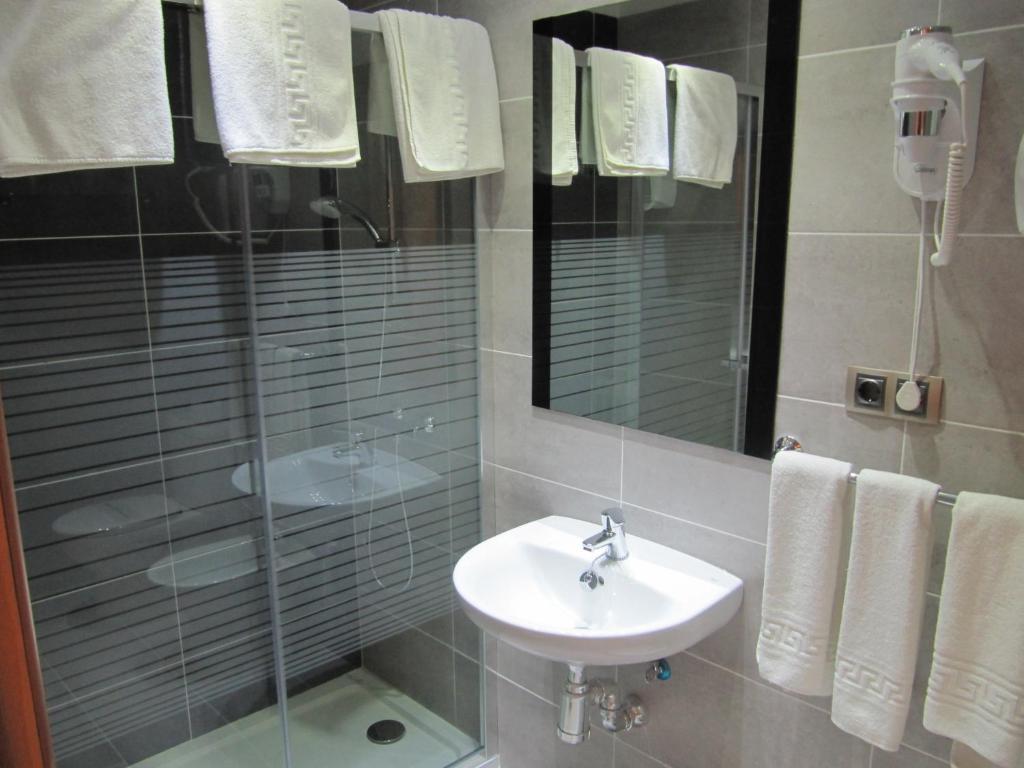 Hotel Corona De Castilla Villares de la Reina Pokoj fotografie